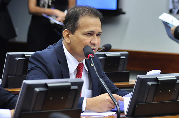 Deputado Marcos Reátegui (AP) - Foto: Cláudio Araújo