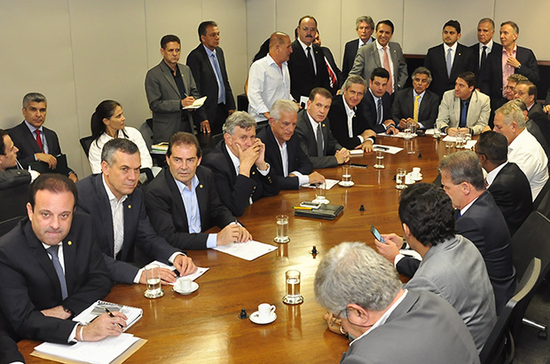 Rosso em reunião do colégio de líderes - Foto: Cláudio Araújo